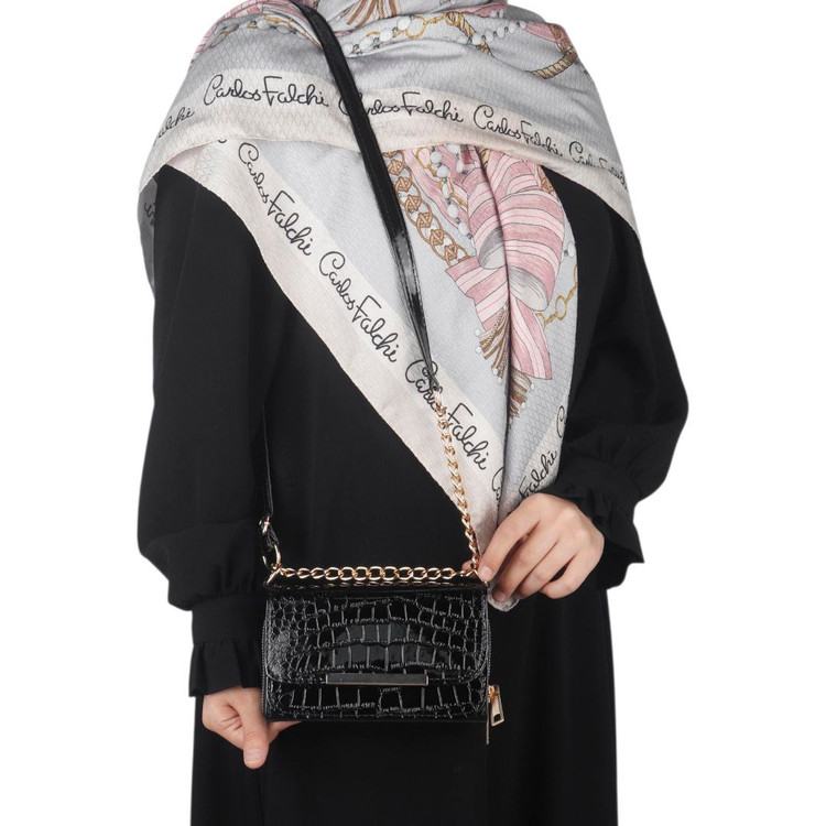 کد 100502 زنانه پاسپورتی ورنی دوخانه زه دار